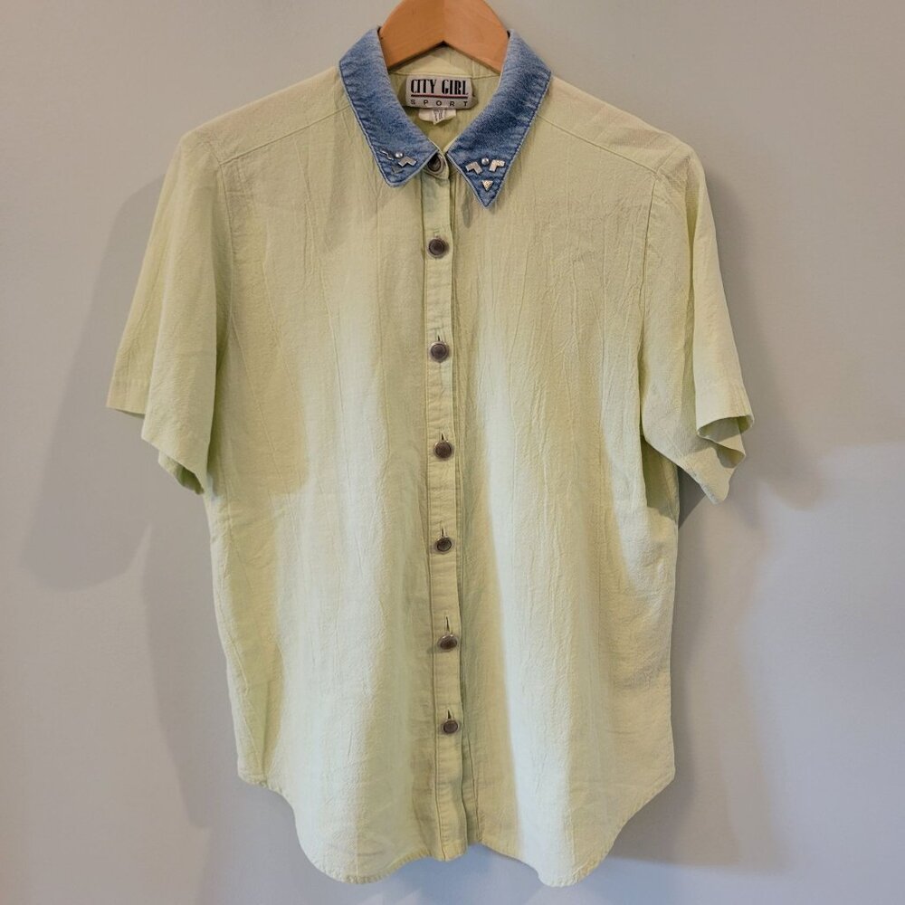 VTG City Girl Sport Button Down, Large